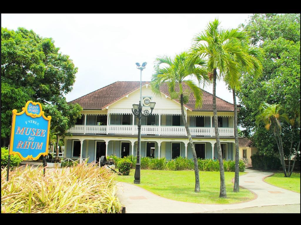 סנט-מארי Hostel Des 3 Sources מראה חיצוני תמונה